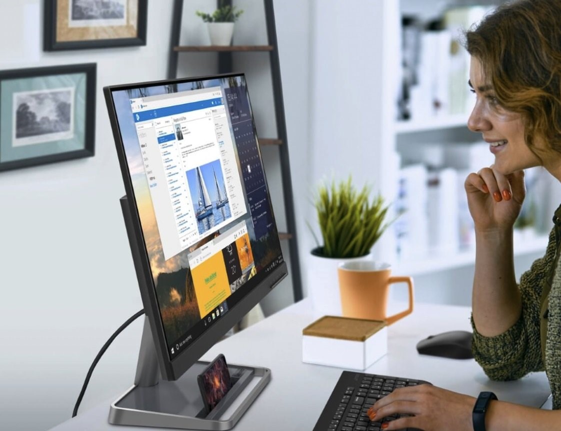 联想价格合理的新型24英寸游戏显示器配有手机支