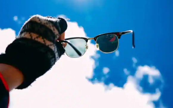 Apple AR眼镜的micro OLED屏幕正在测试阶段