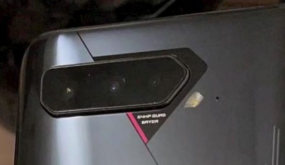 华硕宣布该手机将正式命名为ROG Phone 5