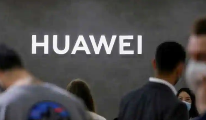 在美国制裁后,华为季度销售额首次出现下滑